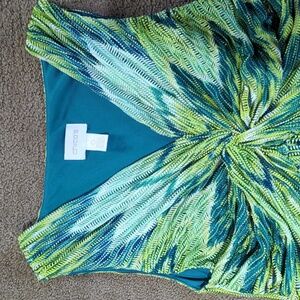 Chico's Multicolor Green And Blue Sleeveless Dress.